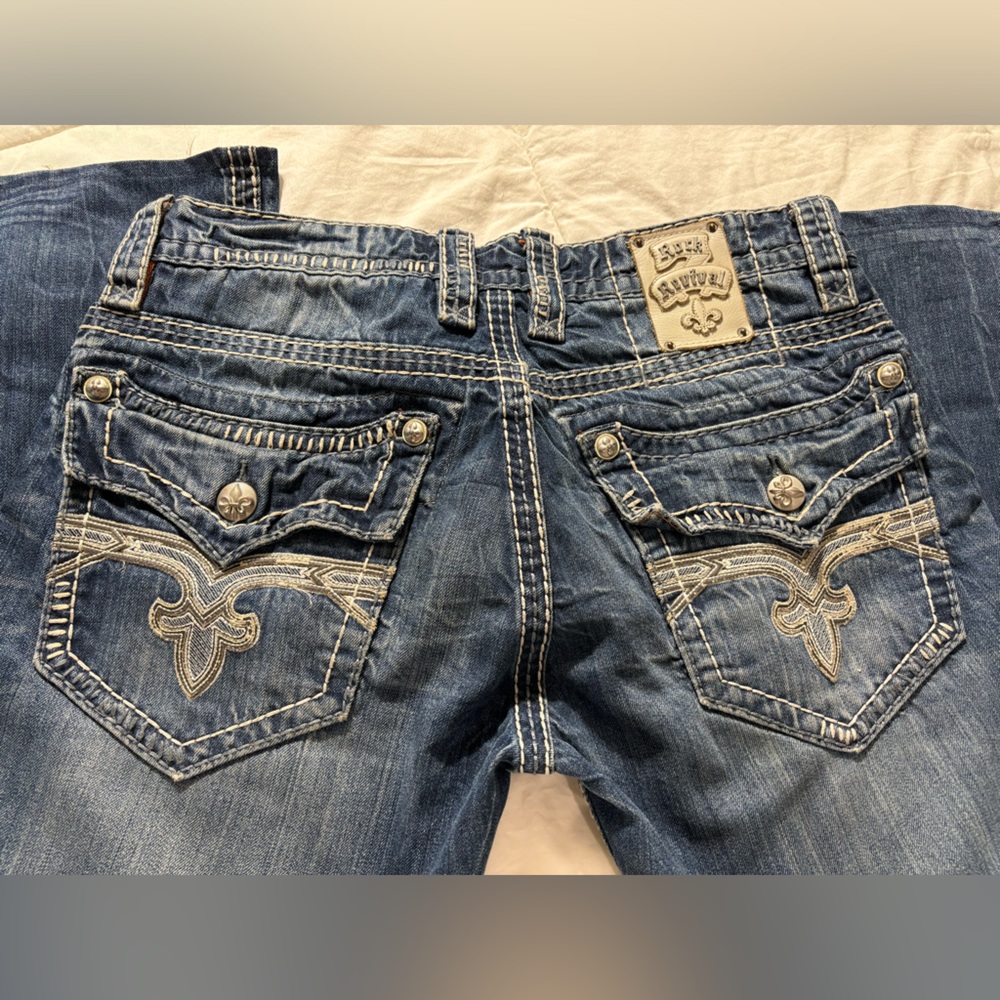 Rock Revival Mid-Rise Bootcut